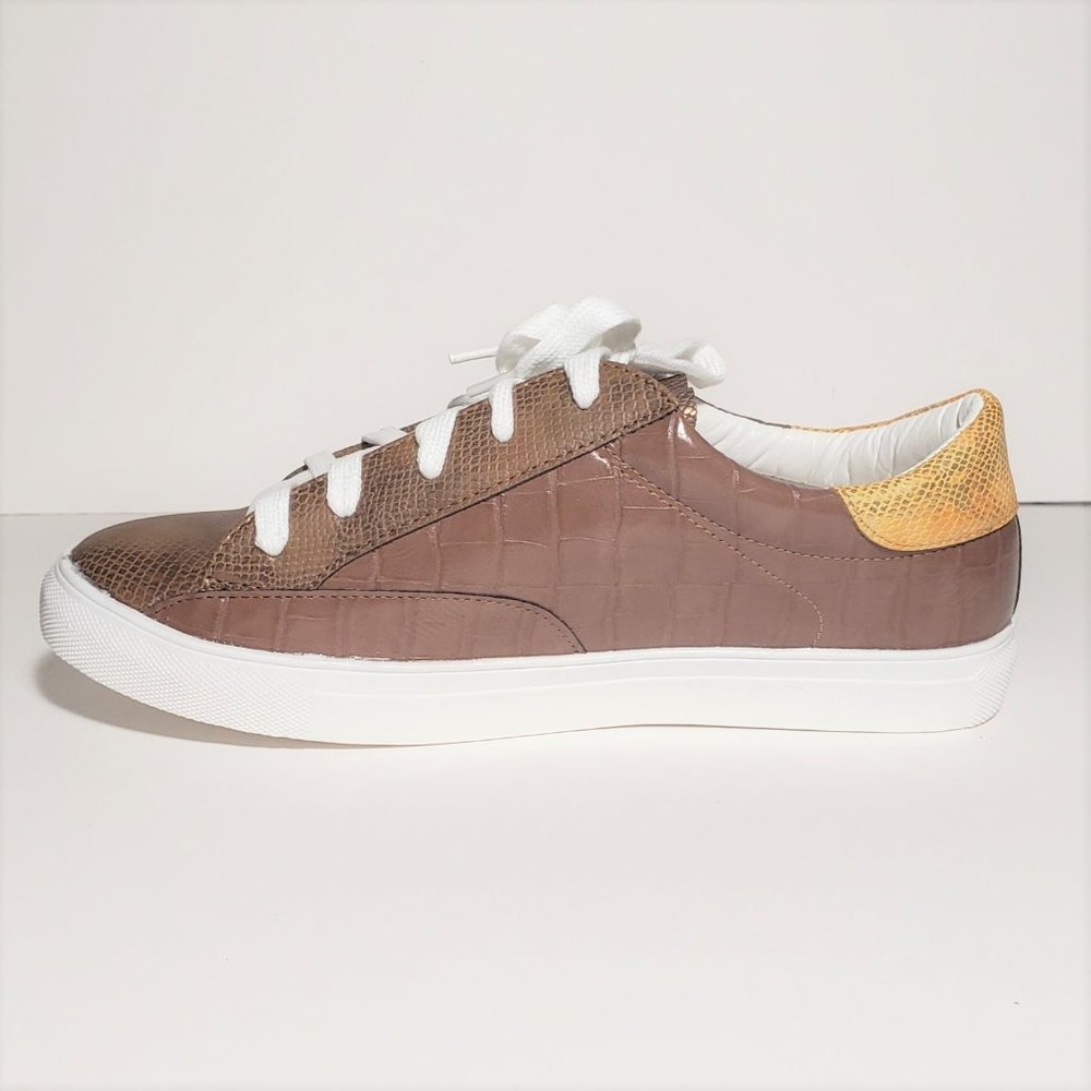 🏅HP🏅Brown & Copper Crocodile Texture Sneakers - Picture 2 of 7